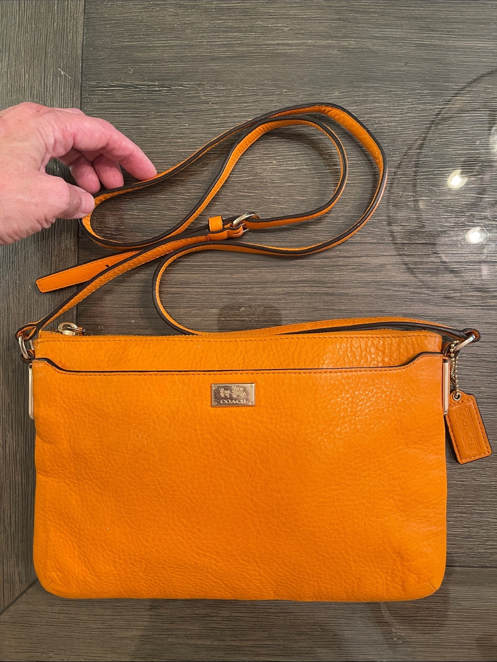 Coach Madison East West SwingPack Crossbody Bag Tangerine-Mandarin Orange F49993 - Picture 4 of 17